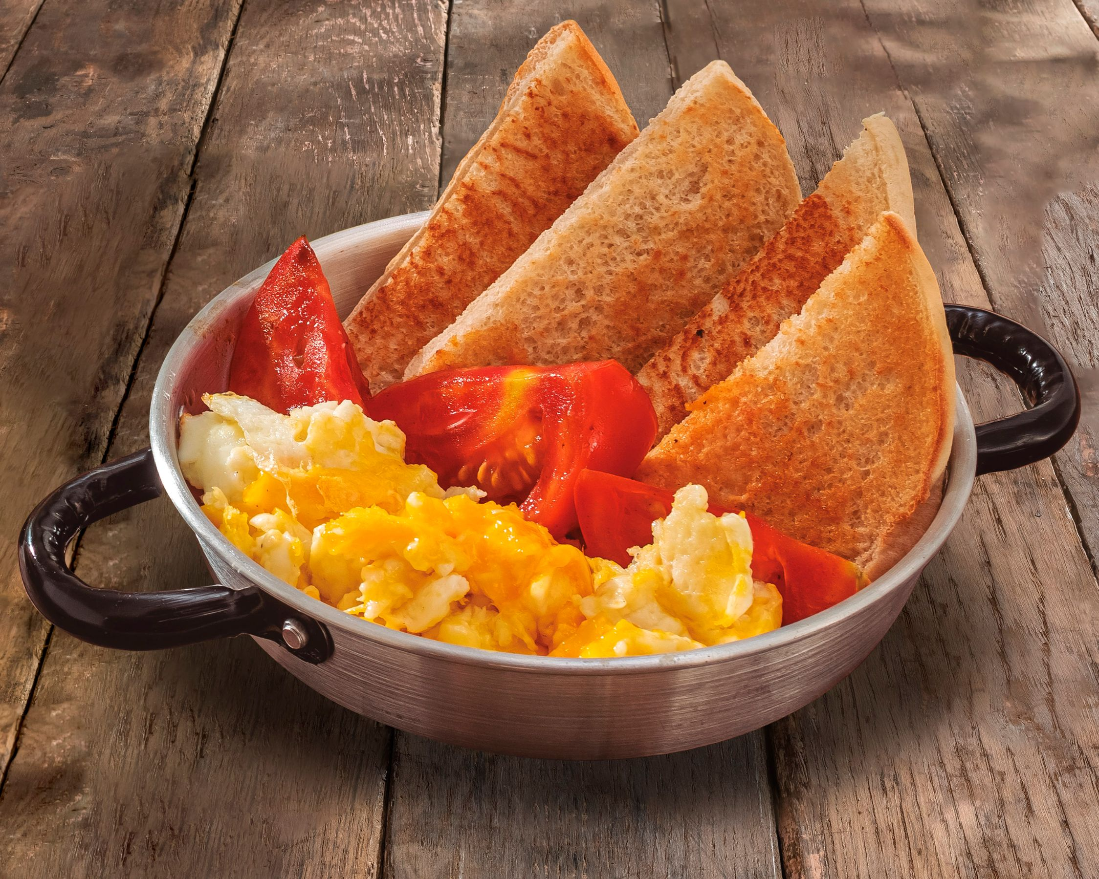Desayuno Paila De Huevos Con Solo Tomate
