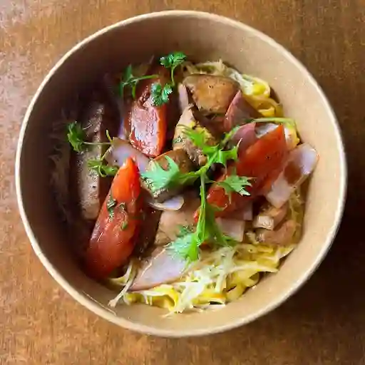 Fetuccini A La Huancaína Y Atún Saltado