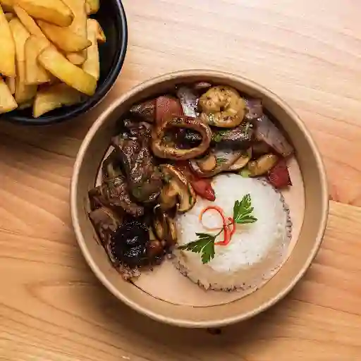 Lomo Saltado Mar Y Tierra