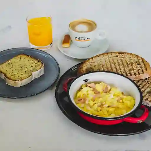 Desayuno Paila De Huevos