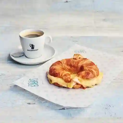 Capuccino + Croissant
