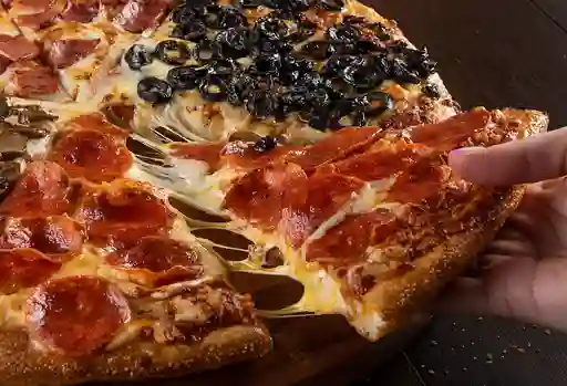 Pizza Cuatro Estaciones Mediana