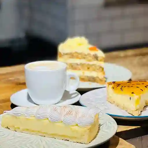 Pastel + Cafe O Té