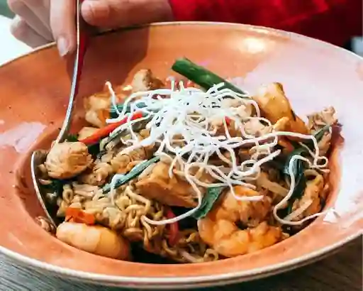 Thai Pasta W/ Shrimps