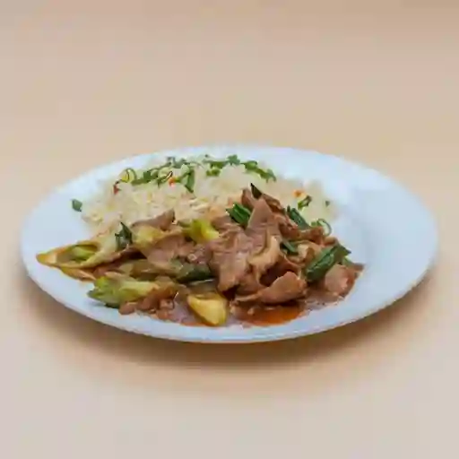Carne Mongoliana + Arroz Chaufán