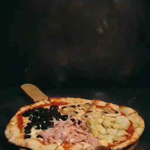 Pizza Cuatro Estaciones Para Llevar
