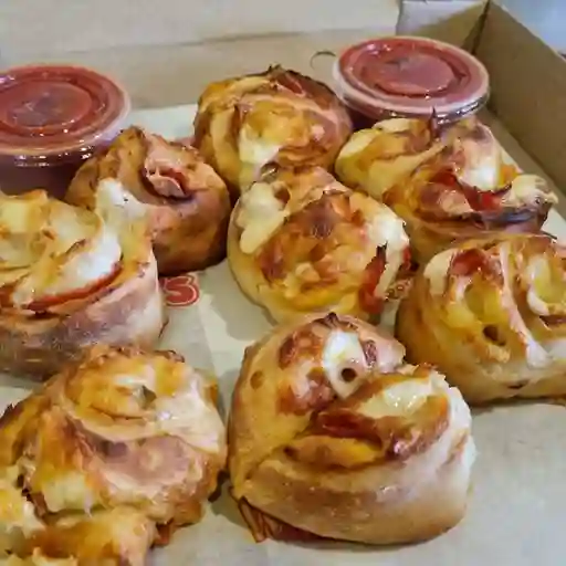 Rolls De Pepperoni