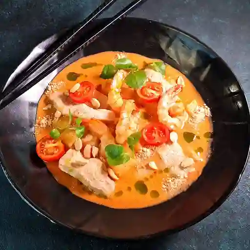 Curry Rojo Camarón Pollo