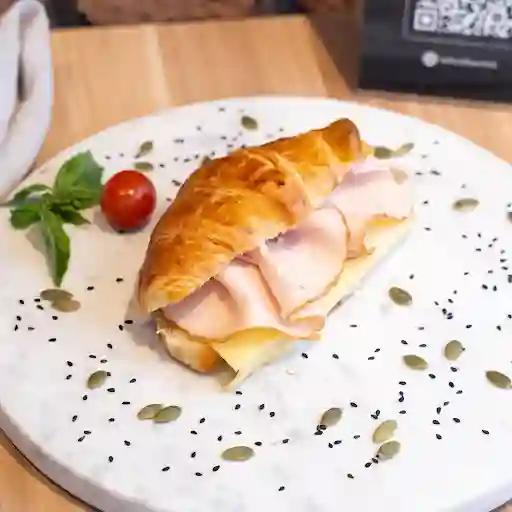 Croissant Jamón Queso.