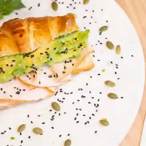 Croissant Jamón Palta.