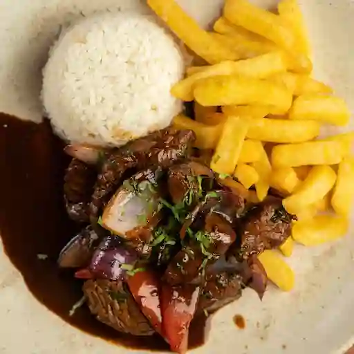 Lomo Saltado