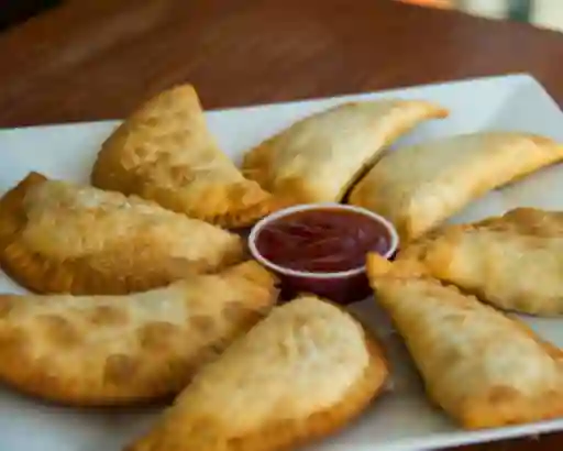 Empanada De Queso Cheddar