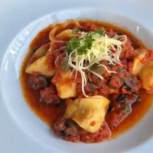 Tortelinni Mechada Puttanesca