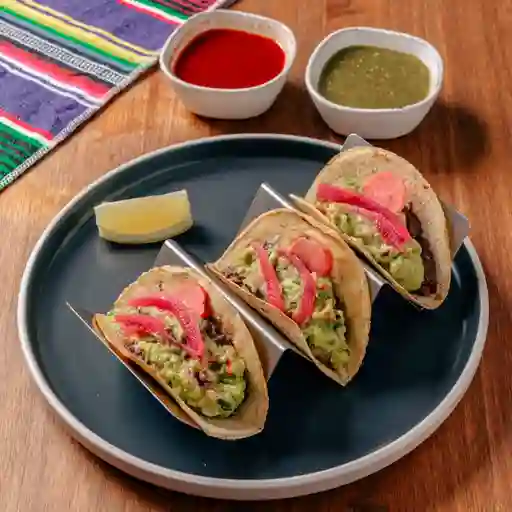 Taco De Frijoles Refritos