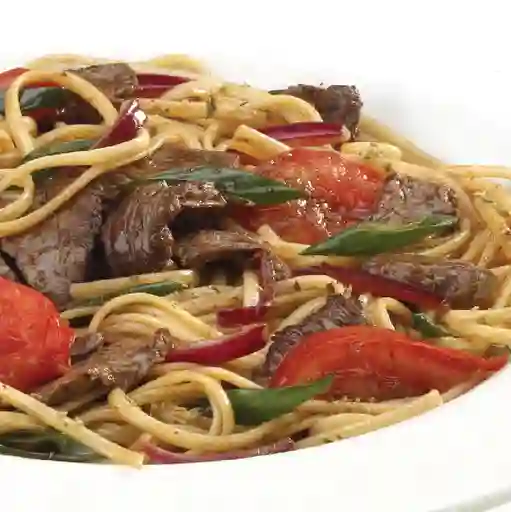 Tallarines Con Lomo Saltado