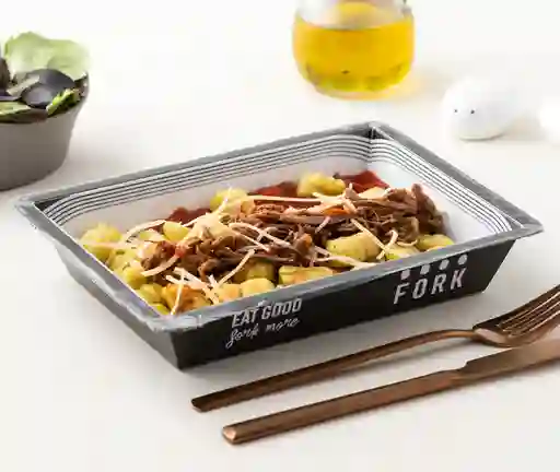 Gnocchi Y Mechada En Su Salsa Atomatada