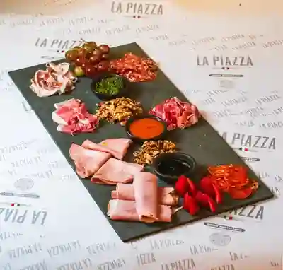 Grande Piatto Misto Di Salumi