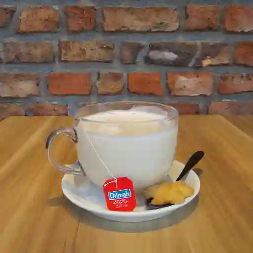 Té Con Leche.