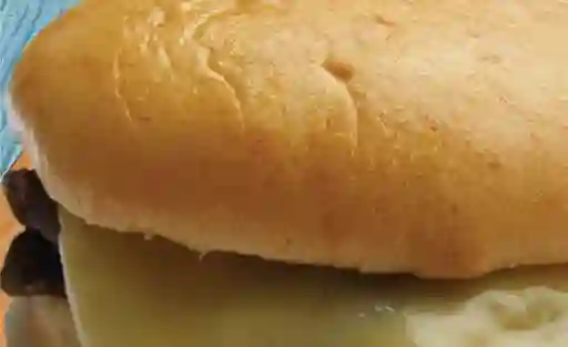 Sándwich Barros Luco Con Papas Fritas