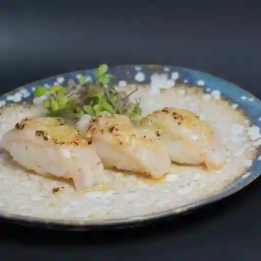 Nigiri Hotate Parmesano