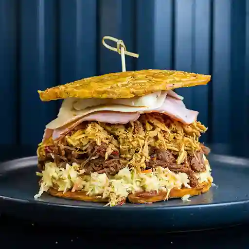 Patacon Mix Pollo  Mechado Carne Mechada