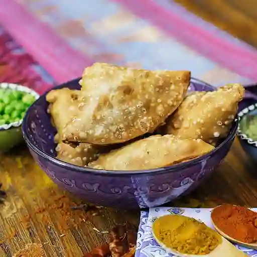 Samosas (4)