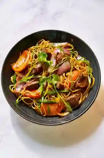 Tallarines Saltados Criollos De Filete