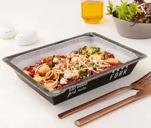 Gnocchi A Las 2 Salsas Con Ricotta Y Queso Parmesano