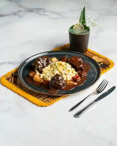 Estofado De Carne Al Vino Y Champiñones