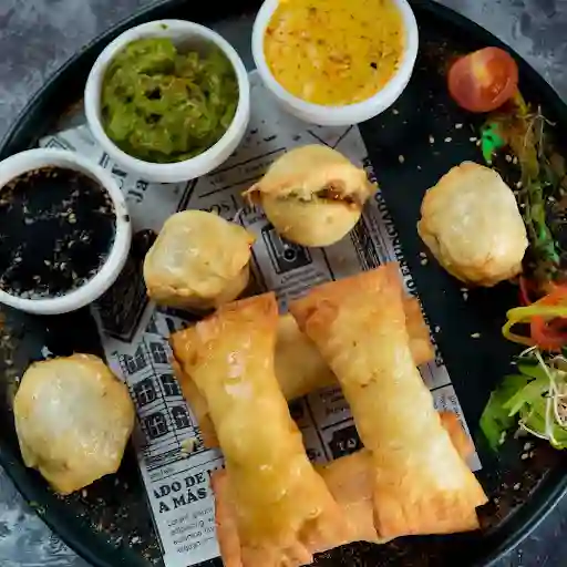 Tequeño + Gyozas