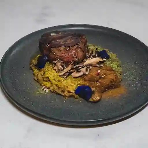 Filete Con Risotto Fungi
