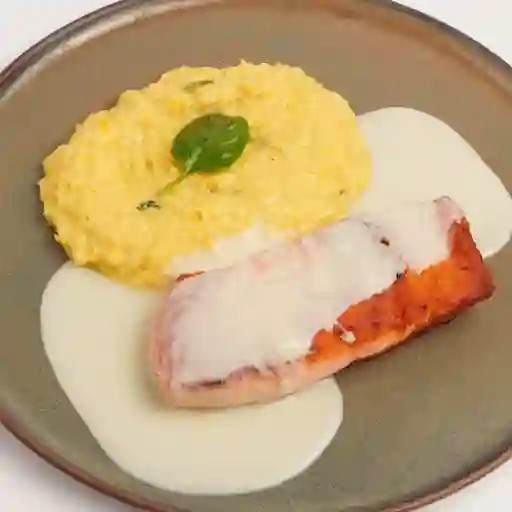 Salmón Grillado & Acompañamiento