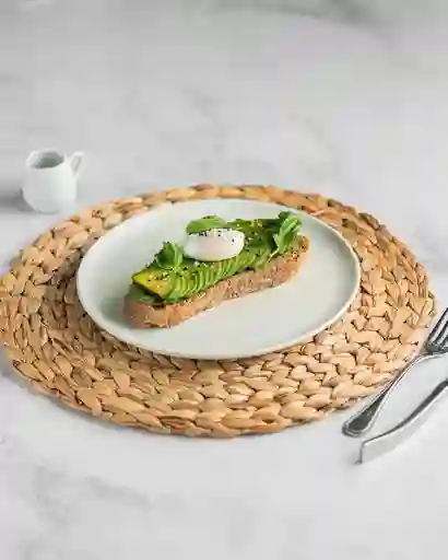 Tostón Palta Huevo Pochado