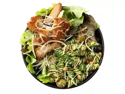 Pollo Panko Y Pasta Pesto Con Granola Multisemillas , Parmesano Y Aceitunas