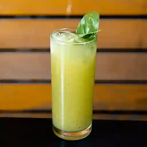 Jugo Natural Piña Albahaca