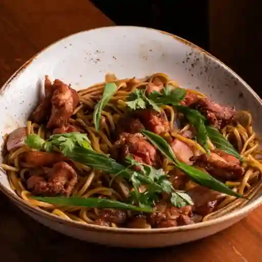 Tallarín Saltado Criollo Con Pollo