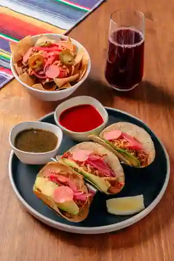 Dúo Taco Pibil + Totopos