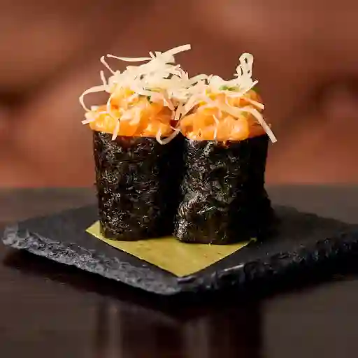 Gunkan Spicy Salmon