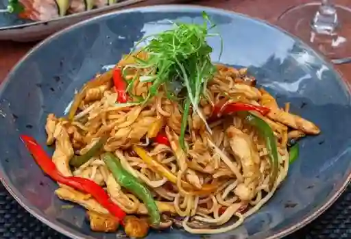 Yakisoba Pollo