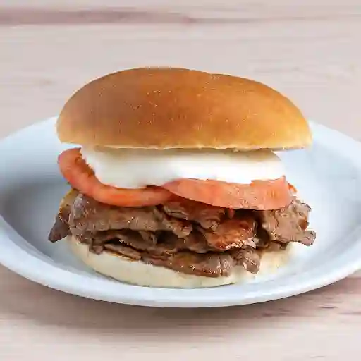 Sándwich Tomate Mayonesa Casera