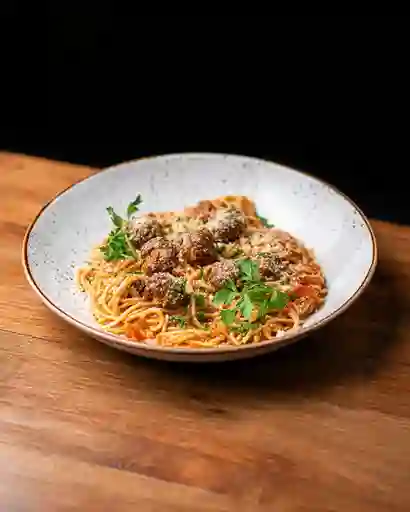 Spaguetti Con Albondigas