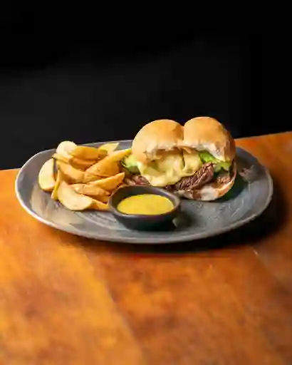 Sánguche De Lomo Saltado