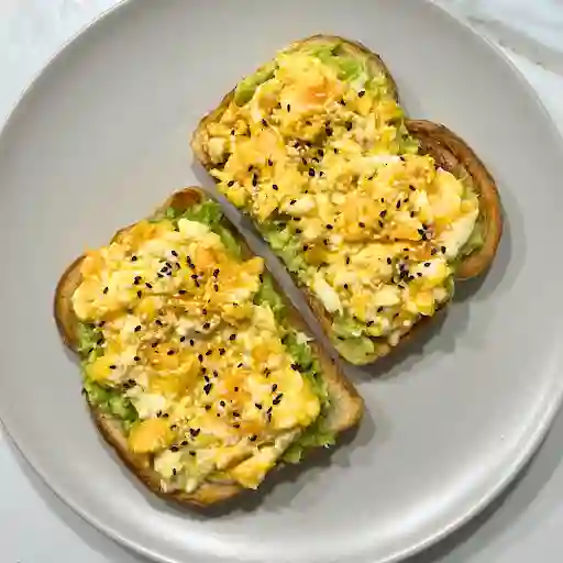 Huevo Revuelto, Palta Y Sesamo