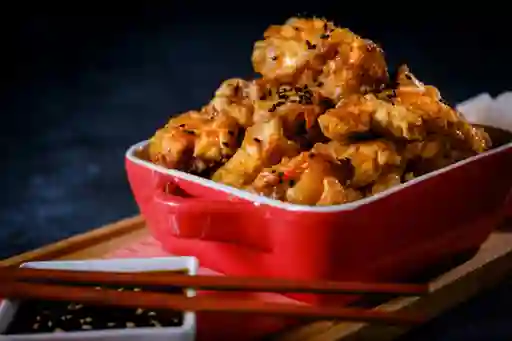 Boneless De Pollo Frito En Soy