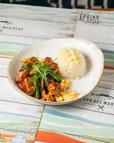 Atún Saltado Bien Criollo