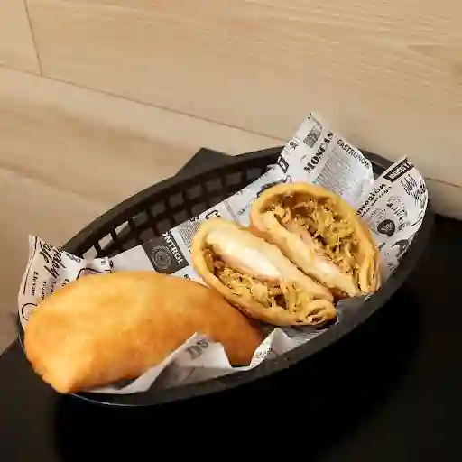 Empanada Cordon Bleu