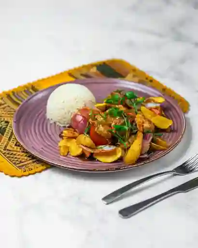 Saltado Criollo De Camarones