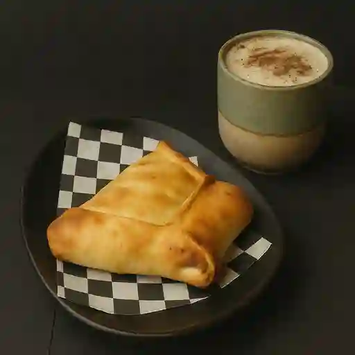 Empanada Del Día + Cappuccino