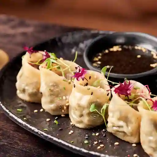 Gyozas De Setas Trufadas