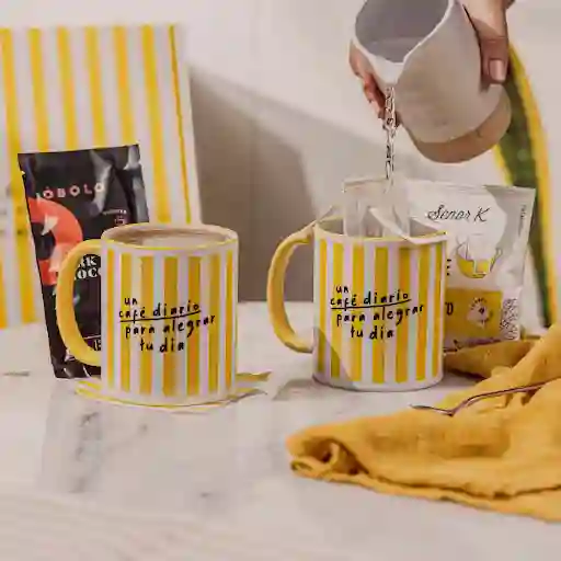 Café De Grano Y Chocolate Caliente